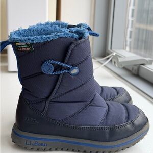 L.L. Bean Navy Blue Kids' Ultralight Winter Boots